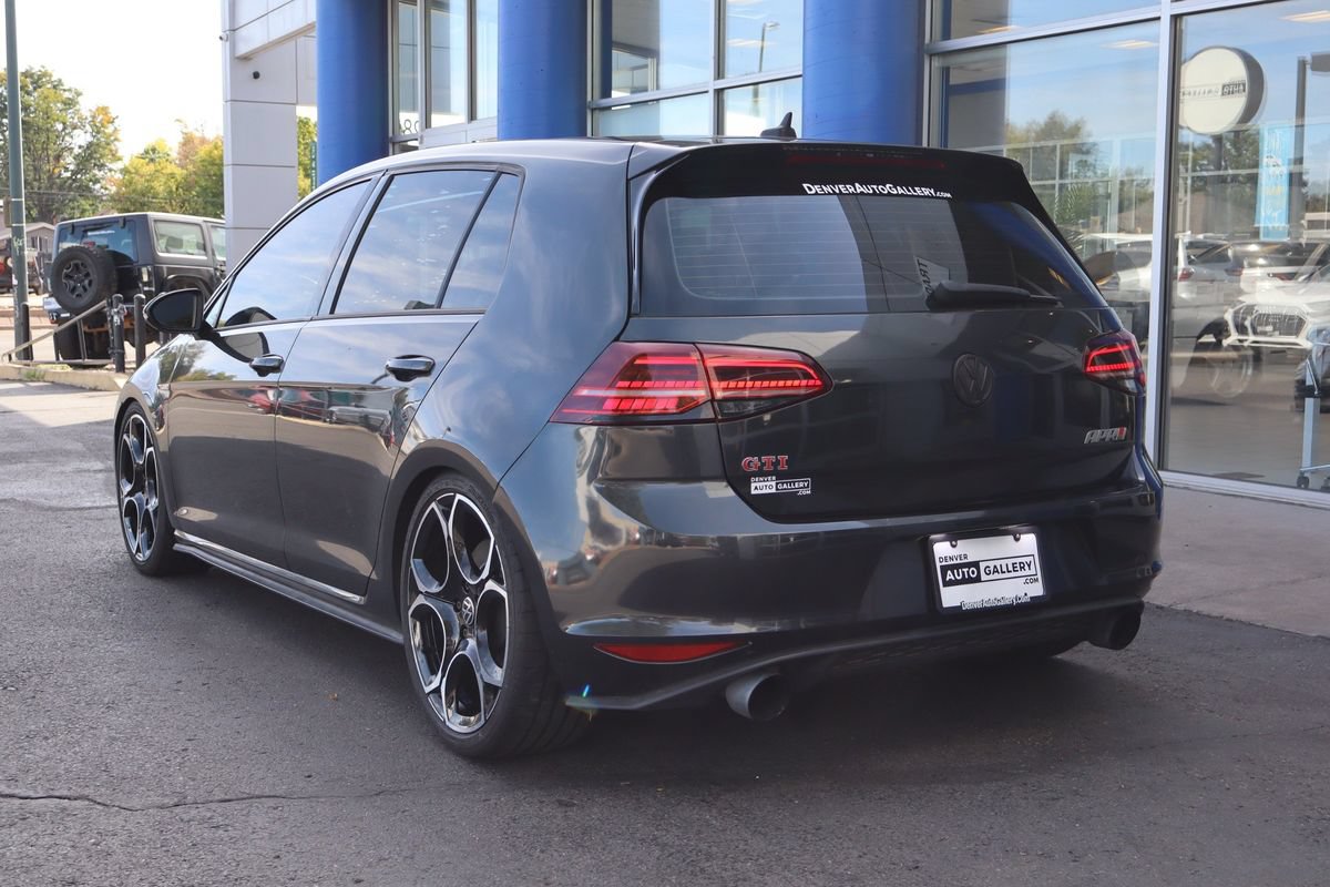 Used 2017 Volkswagen GTI SE FWD image 3