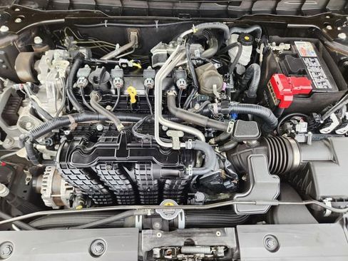 Used 2024 Nissan Altima 2.5 SV image 32