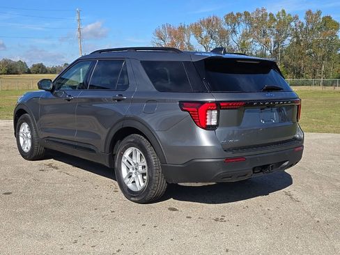 New 2026 Ford Explorer Active image 3