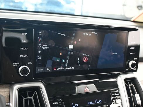 Used 2022 Kia Sorento EX w/ Panoramic Sunroof Package FWD image 19