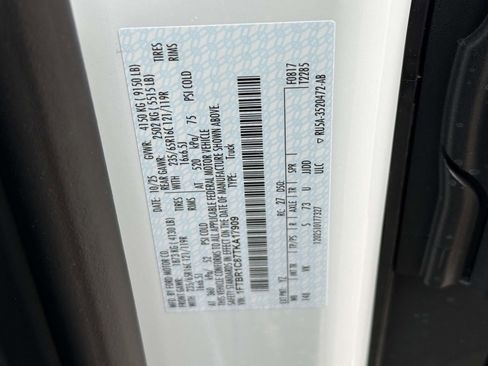 New 2026 Ford Transit 250 148 Medium Roof w/ Load Area Protection Package image 20