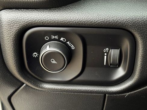 Used 2023 RAM 3500 Tradesman image 23