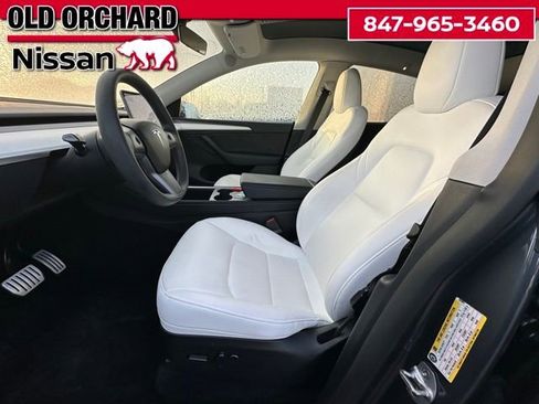 Used 2023 Tesla Model Y Long Range image 11