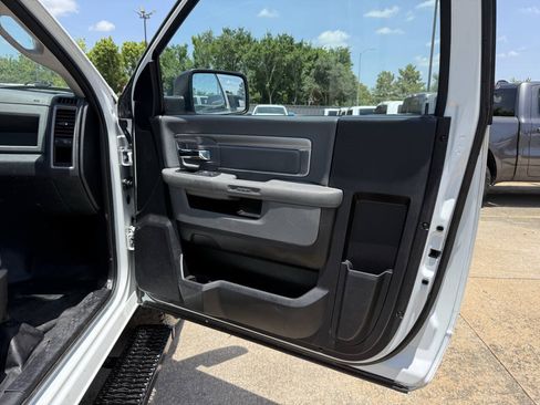 Used 2014 RAM 2500 Tradesman RWD image 11