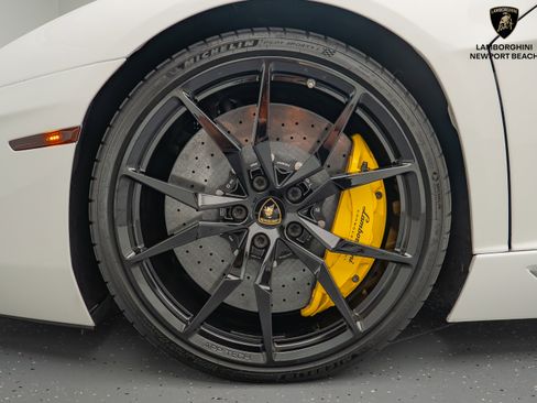 Used 2014 Lamborghini Aventador LP 700-4 image 41