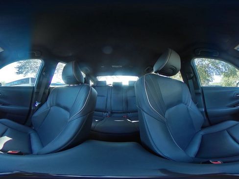 Used 2025 Toyota Crown XLE image 38