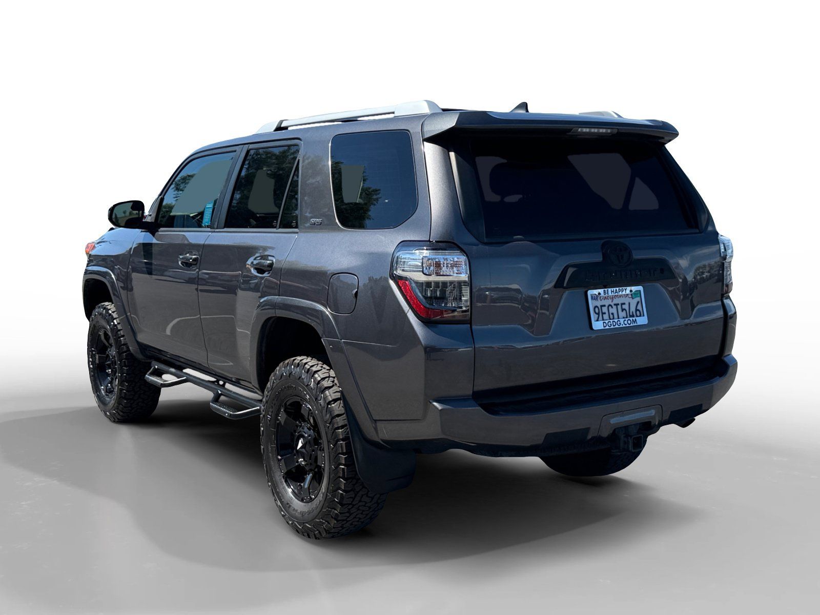 Used 2018 Toyota 4Runner SR5 w/ Wilderness Package AWD/4WD image 3
