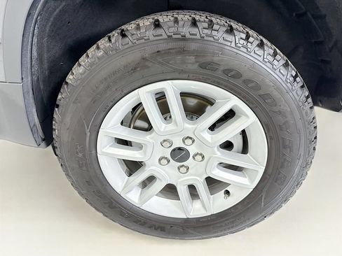 Used 2026 Land Rover Defender 110 S AWD/4WD image 30