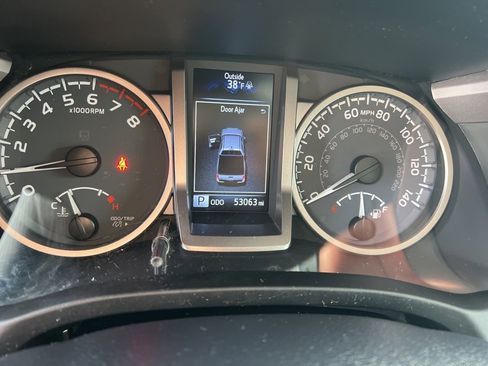 Used 2021 Toyota Tacoma SR5 image 17