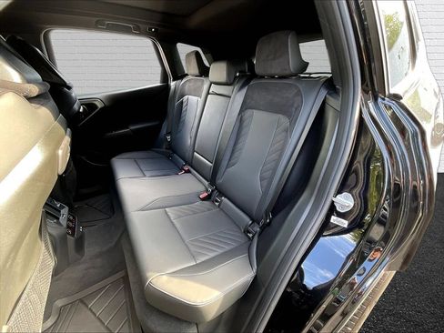 Used 2025 BMW X3 xDrive30i w/ Premium Package AWD/4WD image 19