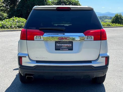 Used 2016 GMC Terrain SLE image 23