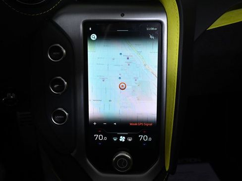 Used 2025 McLaren 750S Spider image 13