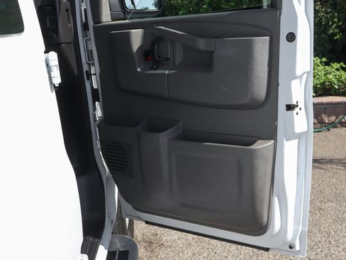 Used 2025 Chevrolet Express 2500 w/ Driver Convenience Package RWD image 31