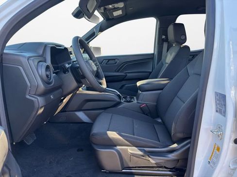 New 2026 Chevrolet Colorado W/T image 9