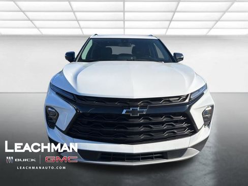 Used 2024 Chevrolet Blazer LT w/ Midnight/Sport Edition FWD image 9