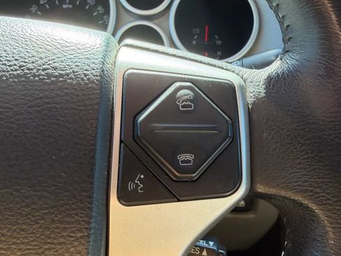 Used 2014 Toyota Sequoia Limited image 21