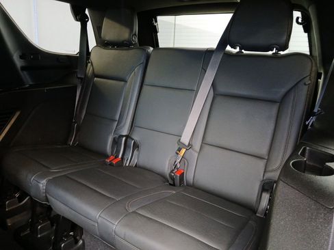 Used 2021 Chevrolet Tahoe High Country w/ Premium Package RWD image 5