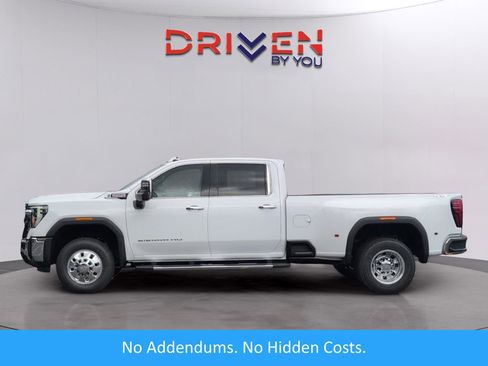 New 2026 GMC Sierra 3500 SLT w/ SLT Premium Package AWD/4WD image 1