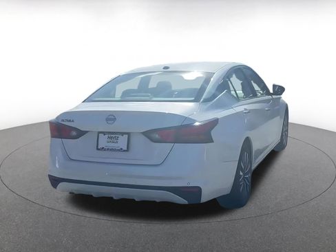 Used 2025 Nissan Altima 2.5 SV image 12