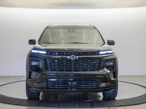 Used 2024 Chevrolet Traverse RS w/ LPO, Cargo Package FWD image 6