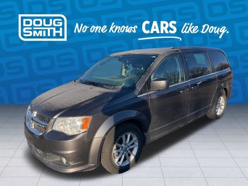 Used 2019 Dodge Grand Caravan SXT w/ Driver Convenience Group image 1