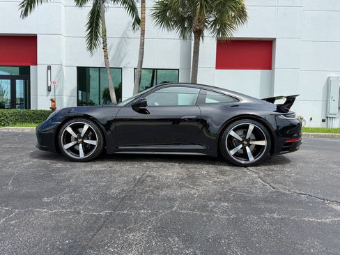Used 2024 Porsche 911 Carrera S RWD image 10