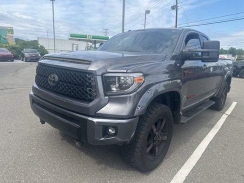 Used 2017 Toyota Tundra SR5 w/ SR5 Upgrade Package RWD image 12