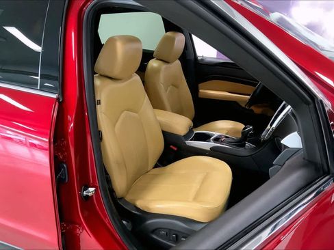 Used 2015 Cadillac SRX Luxury image 12