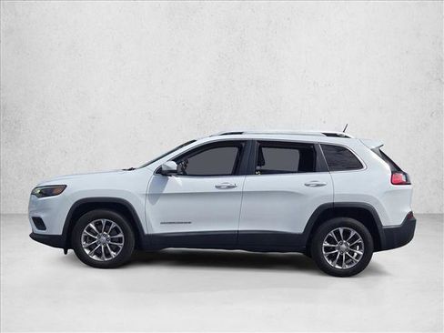Used 2020 Jeep Cherokee Latitude Plus w/ Cold Weather Group FWD image 5