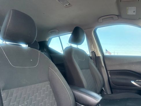 Used 2023 Nissan Kicks SV FWD image 28