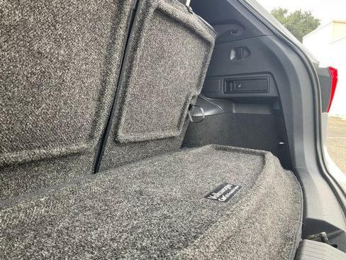 Used 2019 Volkswagen Tiguan SEL Premium R-Line image 14