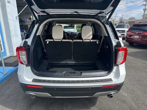 Used 2021 Ford Explorer Limited w/ Equipment Group 301A image 19