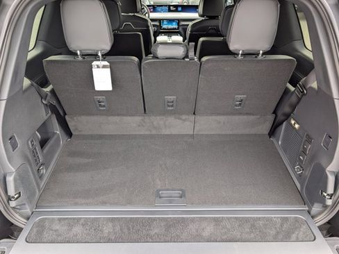 New 2025 Lincoln Navigator Reserve w/ Jet Appearance Package image 14