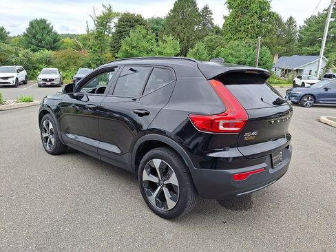Certified 2023 Volvo XC40 B5 Plus w/ Climate Package AWD/4WD image 5
