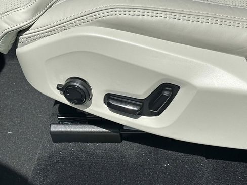 New 2026 Volvo XC90 T8 Ultra AWD/4WD image 14