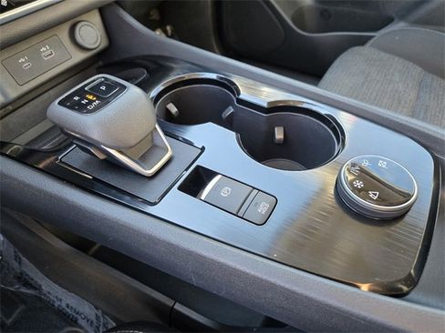 Used 2023 Nissan Rogue SV image 27