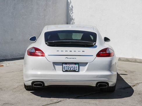 Used 2012 Porsche Panamera RWD image 5
