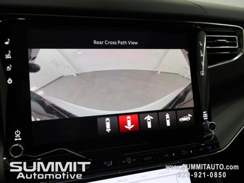 New 2026 Jeep Grand Wagoneer Summit AWD/4WD image 18