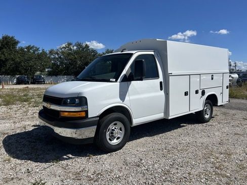 New 2025 Chevrolet Express 3500 Work Van w/ Power Convenience Package image 3