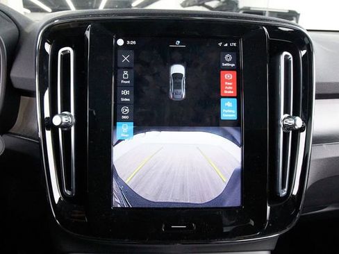 Certified 2023 Volvo C40 P8 Recharge Plus w/ Climate Package AWD/4WD image 13