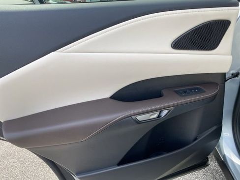 Used 2024 Lexus RX 350 w/ Convenience Package image 32