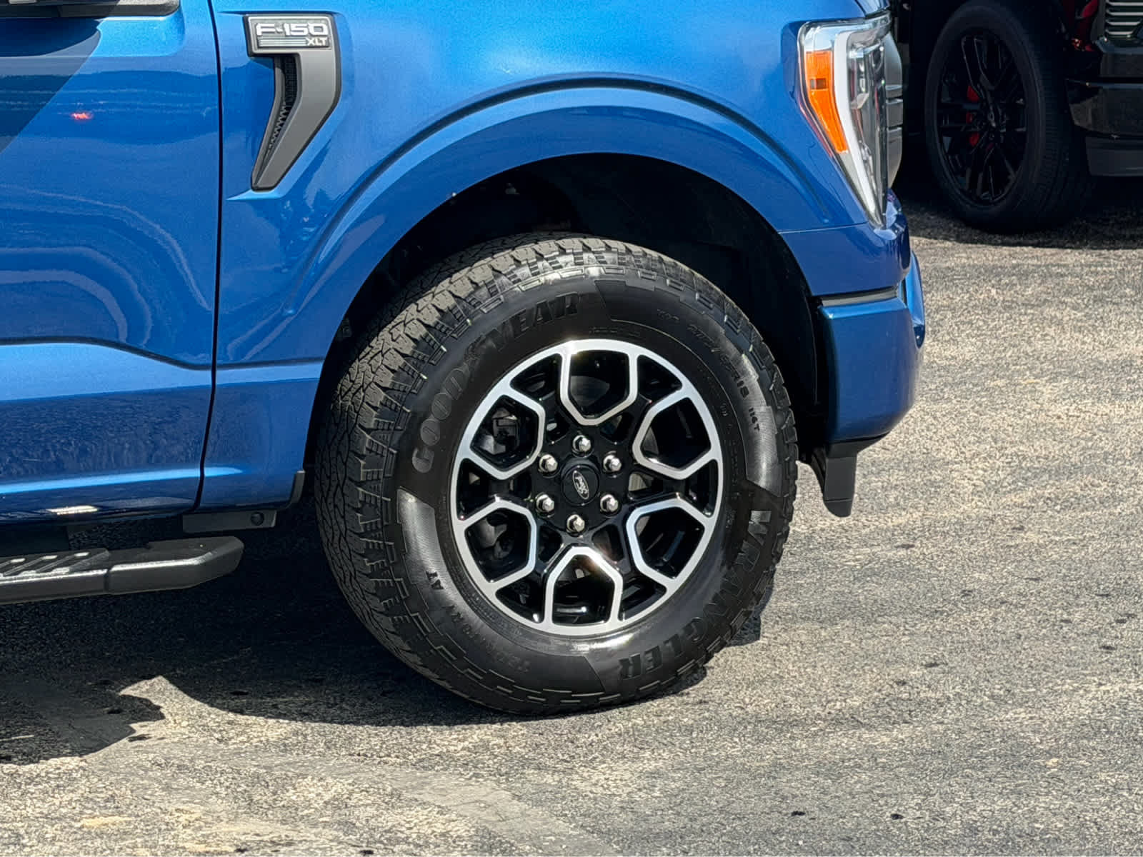 Used 2023 Ford F150 XLT w/ Equipment Group 302A High AWD/4WD image 11