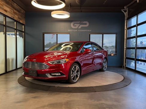 Used 2017 Ford Fusion Titanium FWD image 7