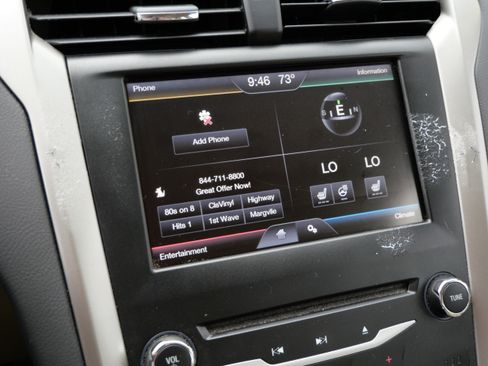 Used 2014 Ford Fusion SE w/ Equipment Group 202A FWD image 29