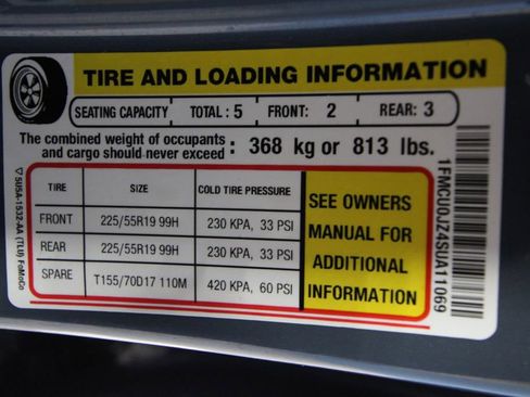 Used 2025 Ford Escape Platinum w/ Premium Technology Package image 42