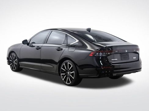Used 2024 Honda Accord Touring image 3