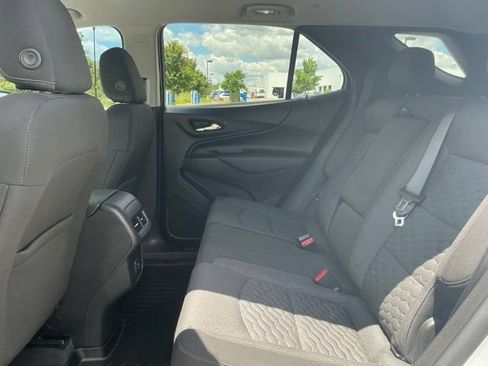 Used 2021 Chevrolet Equinox LT FWD image 34