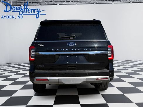 Used 2024 Ford Expedition Limited AWD/4WD image 4