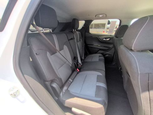 Used 2025 Chevrolet Blazer LT FWD image 29