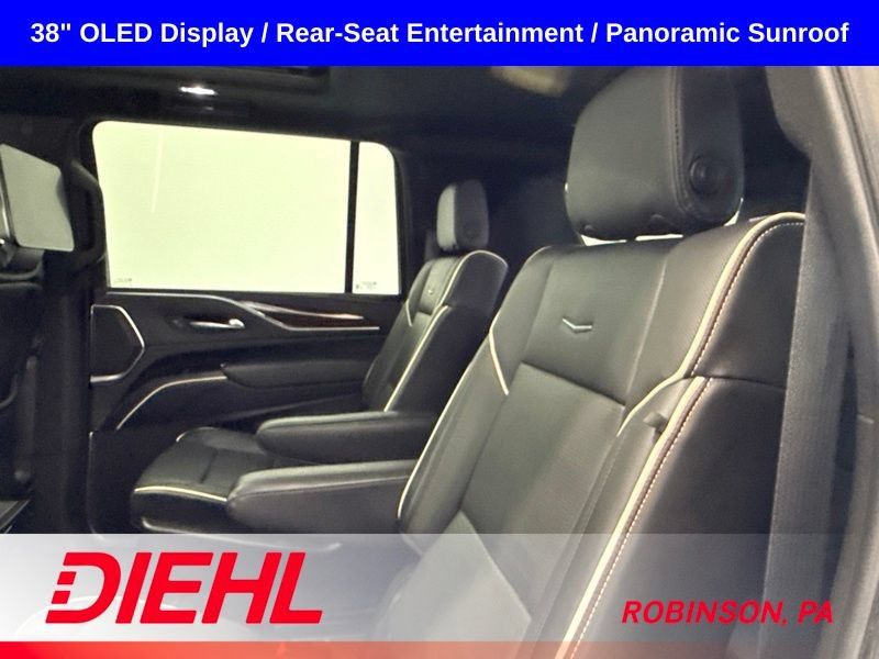 Used 2023 Cadillac Escalade ESV Premium Luxury AWD/4WD image 23
